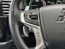 Mitsubishi Outlander h GX4hs - U1220