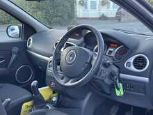 Renault Clio Dynamique TomTom - U1225