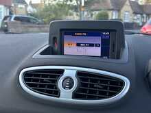 Renault Clio Dynamique TomTom - U1225