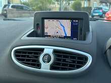 Renault Clio Dynamique TomTom - U1225