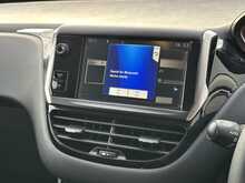 Peugeot 208 VTi Allure - U1229