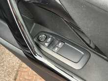 Peugeot 208 VTi Allure - U1229