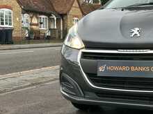 Peugeot 208 PureTech Active - U1251