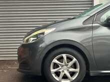 Peugeot 208 PureTech Active - U1251