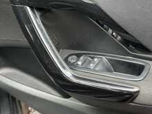 Peugeot 208 PureTech Active - U1251