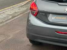 Peugeot 208 PureTech Active - U1251