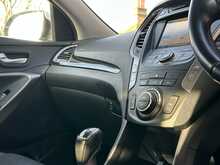 Hyundai Santa Fe CRDi Premium - U1275
