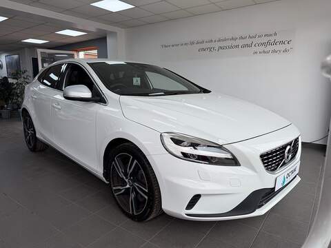 1.5 T3 GPF R-Design Pro Hatchback 5dr Petrol Auto Euro 6 (s/s) (152 ps)
