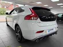 Volvo V40 T3 R-Design Pro - U1304