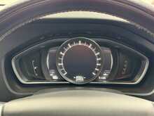 Volvo V40 T3 R-Design Pro - U1304