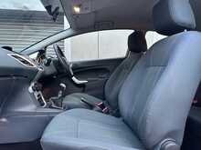 Ford Fiesta Zetec - U1307