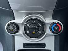 Ford Fiesta Zetec - U1307