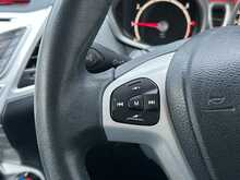 Ford Fiesta Zetec - U1307