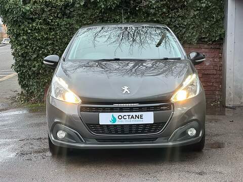 1.2 PureTech GPF GT Line Hatchback 5dr Petrol Manual Euro 6 (s/s) (110 ps)