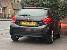 Peugeot 208 PureTech Active - U1318