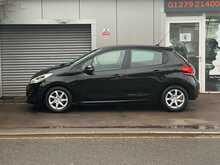 Peugeot 208 PureTech Active - U1318