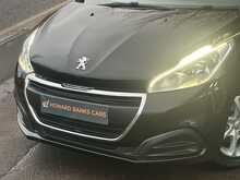 Peugeot 208 PureTech Active - U1318