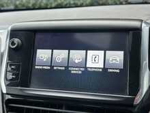 Peugeot 208 PureTech Active - U1318