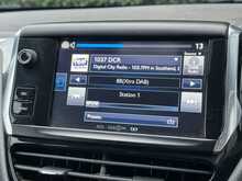 Peugeot 208 PureTech Active - U1318