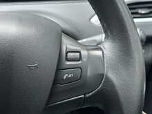 Peugeot 208 PureTech Active - U1318