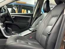 Volvo V70 D4 SE Lux - U1330