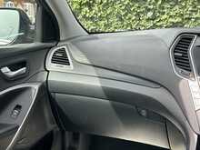 Hyundai Santa Fe CRDi Blue Drive Wiggins Edition - U1357