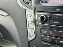 Hyundai Santa Fe CRDi Blue Drive Wiggins Edition - U1357