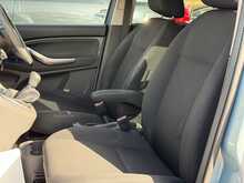 Ford C-Max Zetec - U1358