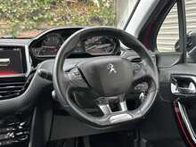 Peugeot 208 PureTech GT Line - U1363