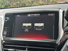 Peugeot 208 PureTech GT Line - U1363