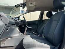 Ford Fiesta Titanium - U1364