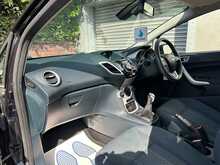 Ford Fiesta Titanium - U1364