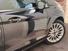 Ford Fiesta Titanium - U1364