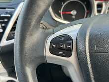 Ford Fiesta Titanium - U1364