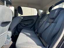 Ford Fiesta Titanium - U1364