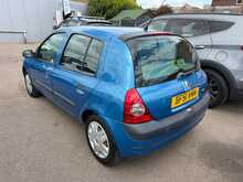 Renault Clio Authentique - U1382
