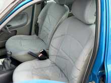 Renault Clio Authentique - U1382