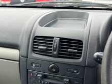 Renault Clio Authentique - U1382