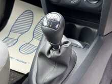 Renault Clio Authentique - U1382
