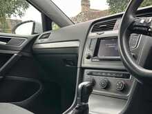 Volkswagen Golf TSI BlueMotion Tech SE - U1386