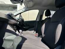 Peugeot 208 PureTech Tech Edition - U1388