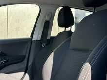 Peugeot 208 PureTech Tech Edition - U1388