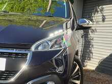 Peugeot 208 PureTech Tech Edition - U1388