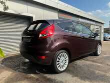 Ford Fiesta Titanium - U1393