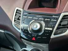 Ford Fiesta Titanium - U1393