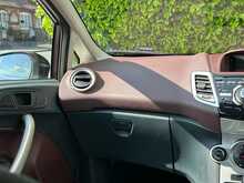Ford Fiesta Titanium - U1393