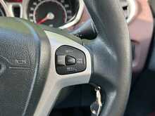 Ford Fiesta Titanium - U1393