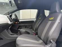 Volkswagen up! Street up! - U1412