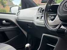 Volkswagen up! Street up! - U1412