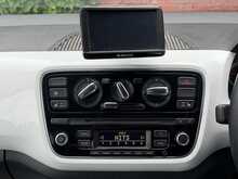 Volkswagen up! Street up! - U1412